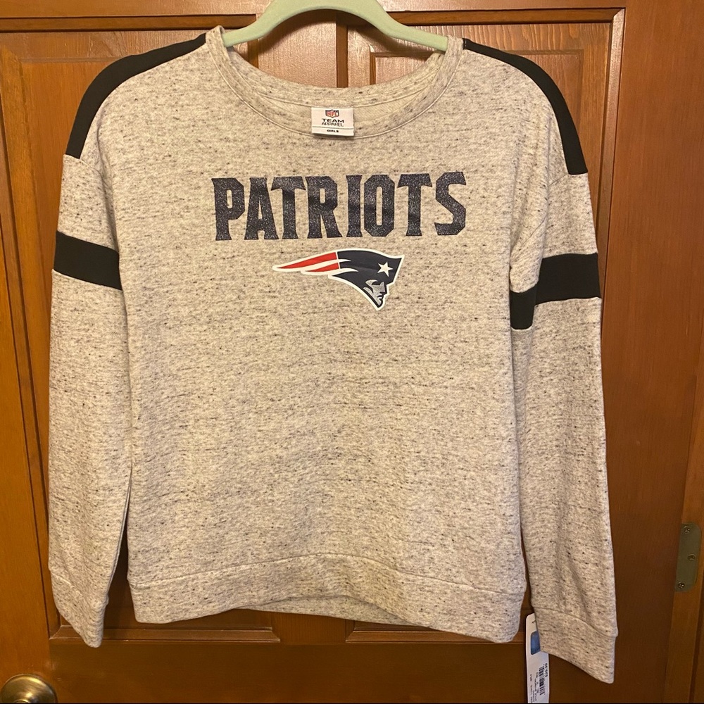 NFL Patriots girls L sweatshirt
